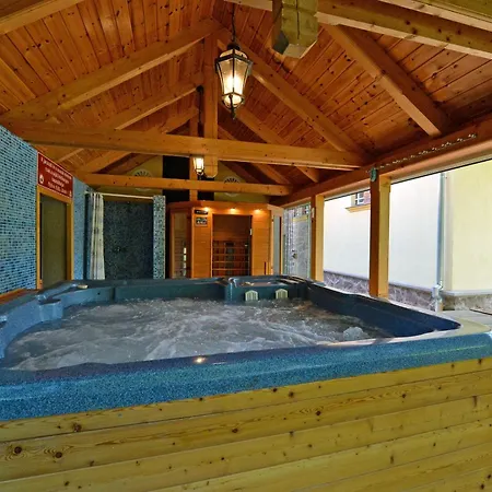 Zsofia * بالاتونفوريد